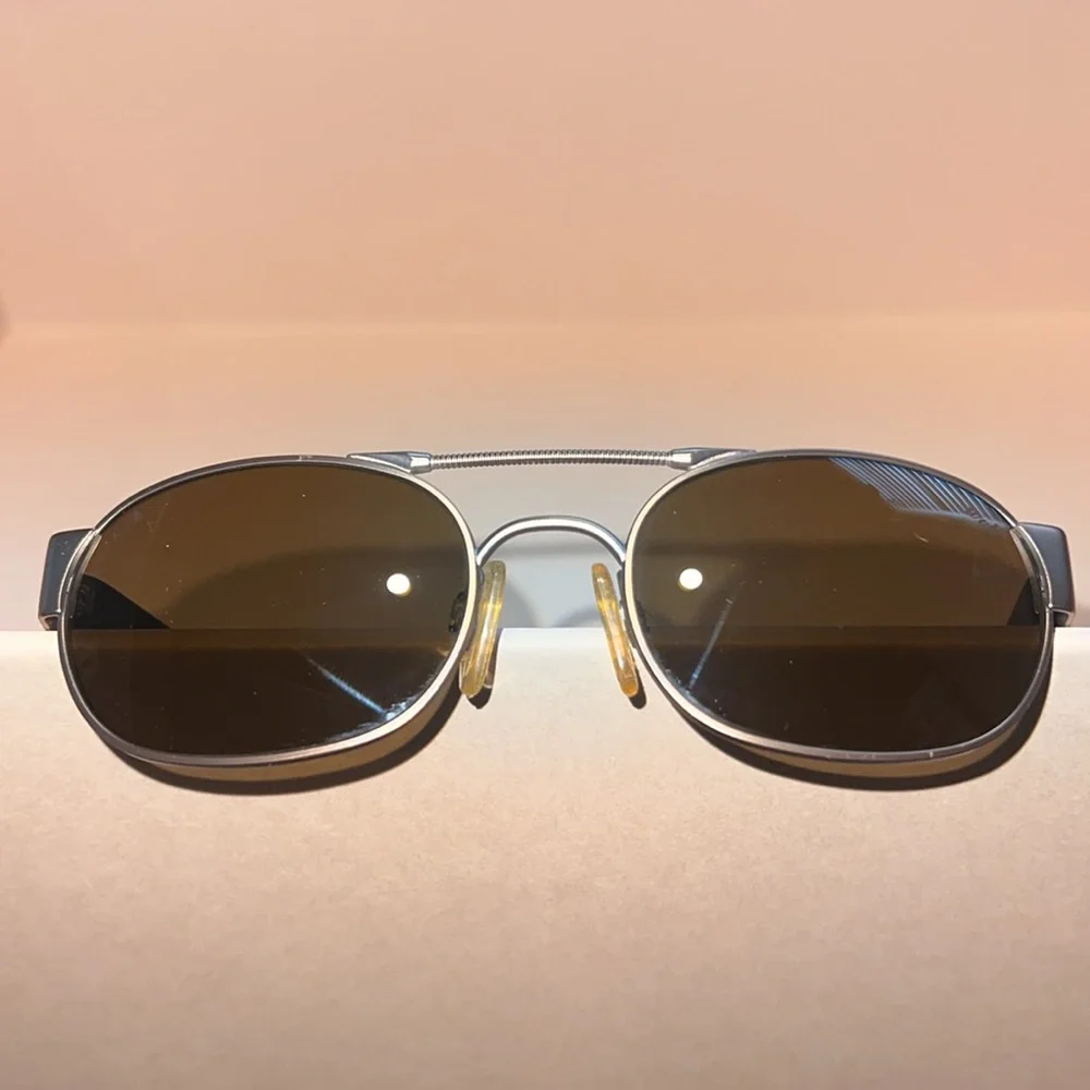 Web brown gold